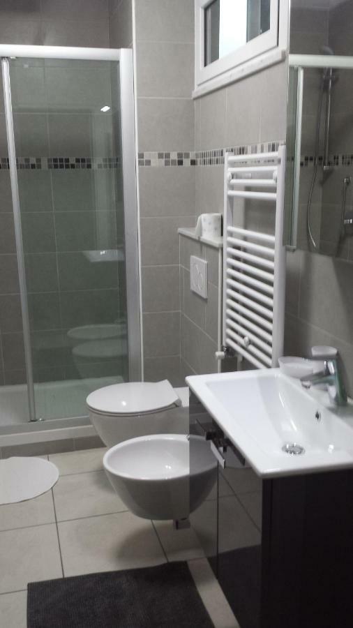 Residenza Lux Fronte Mare Διαμέρισμα Vado Ligure Εξωτερικό φωτογραφία