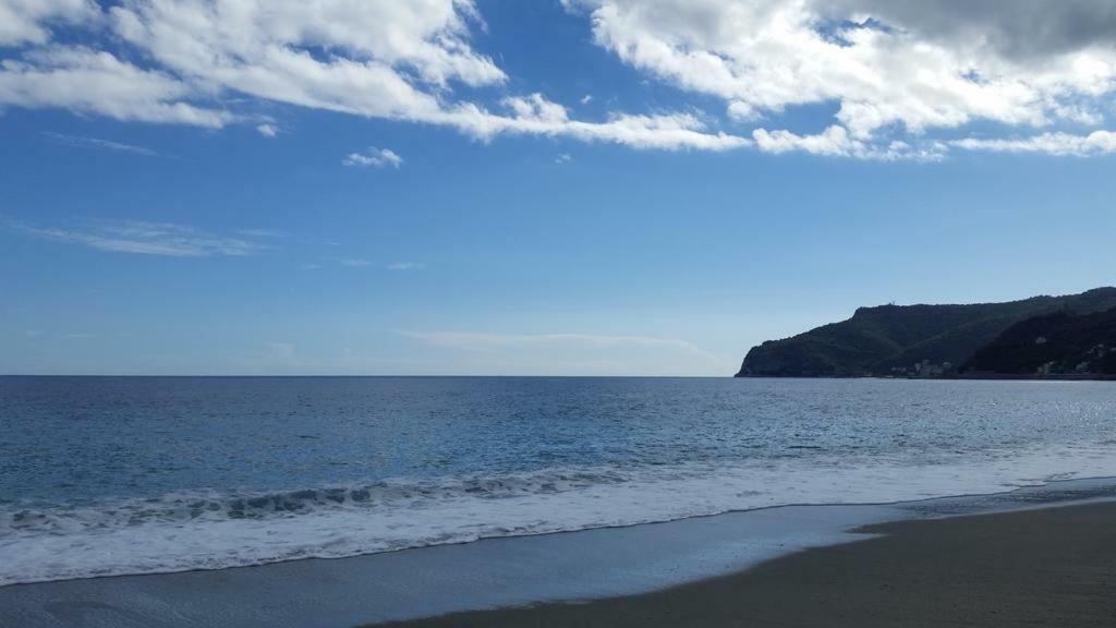 Residenza Lux Fronte Mare Διαμέρισμα Vado Ligure Εξωτερικό φωτογραφία