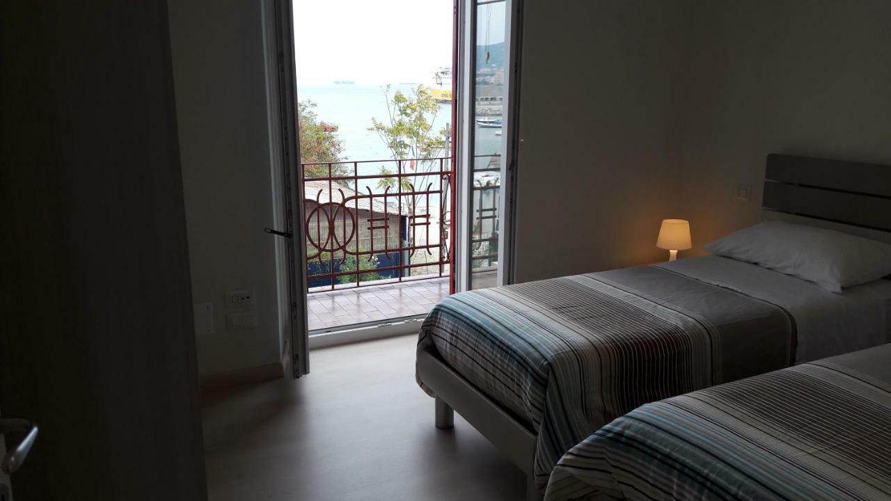 Residenza Lux Fronte Mare Διαμέρισμα Vado Ligure Εξωτερικό φωτογραφία